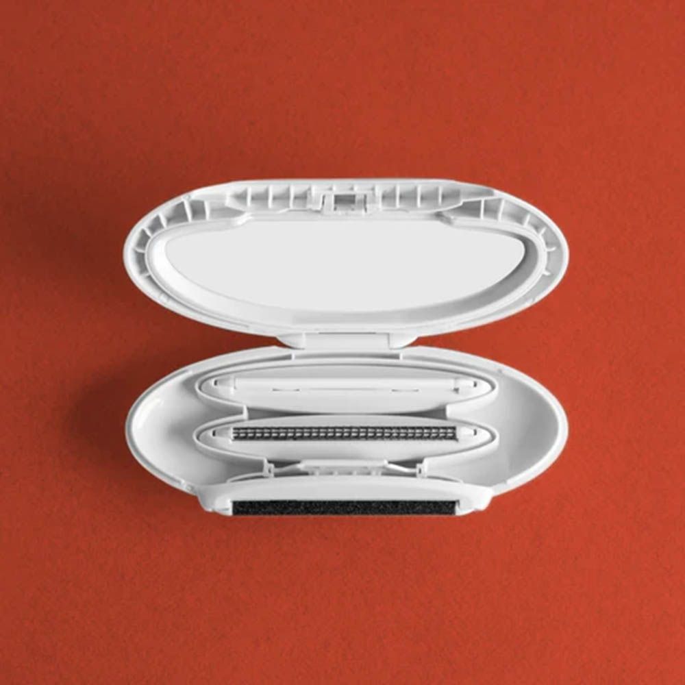 Gleener Compact fabric shaver & lint brush